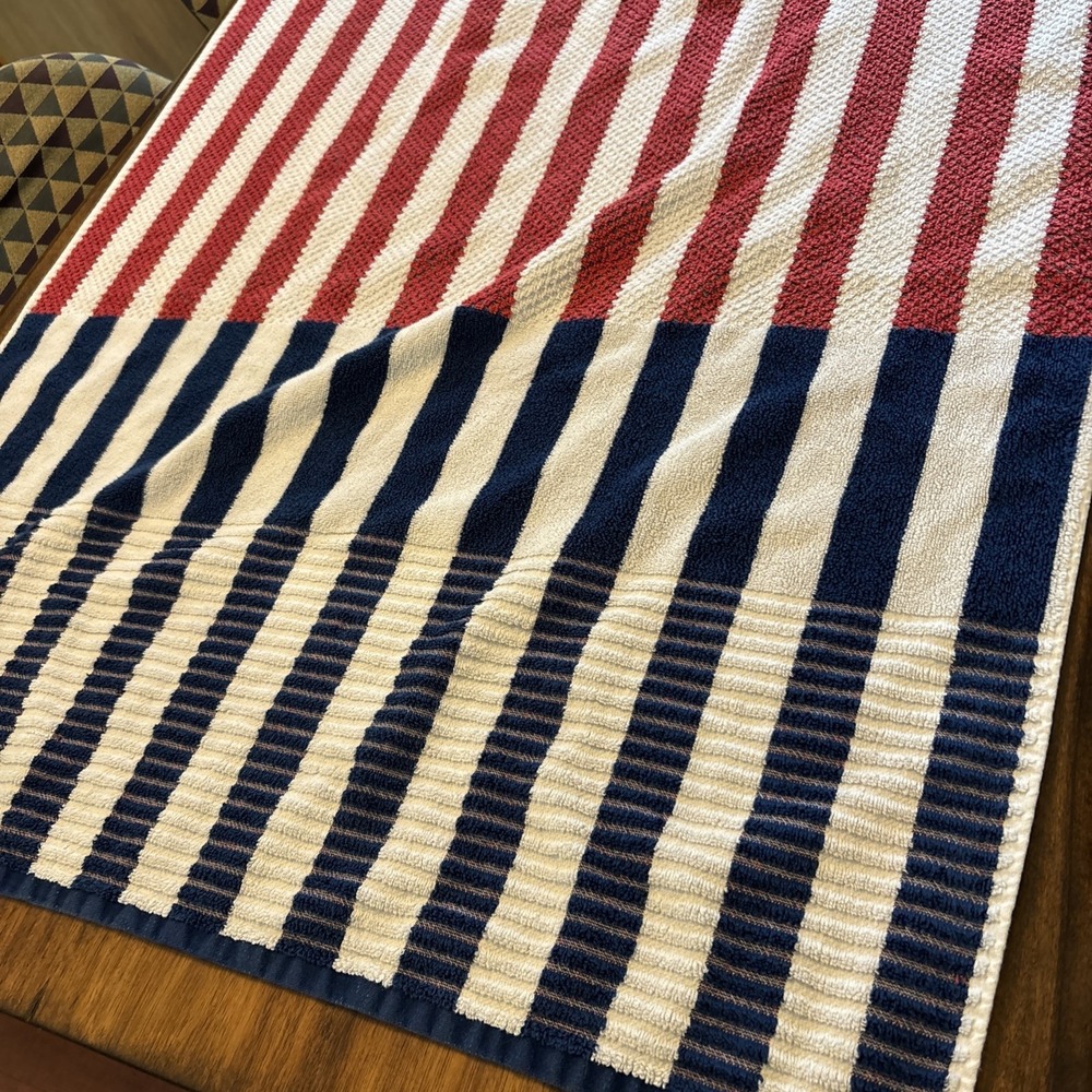 LOFT by Loftex Red White & Blue‎ Stripe Flag Beach Towel 32x64" 100% Cotton